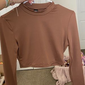 LONG SLEEVE SHEIN CROP TOP